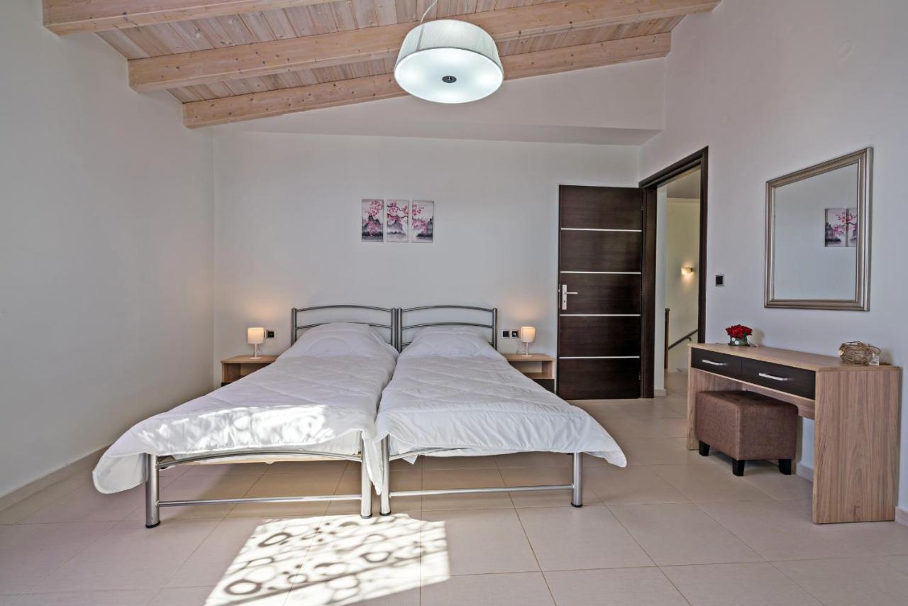 Alkistis Villa With Amazing Sea View Maroulas Luaran gambar